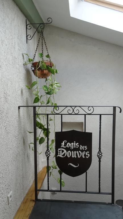 مبيت وإفطار Tiffauges Logis Des Douves المظهر الخارجي الصورة